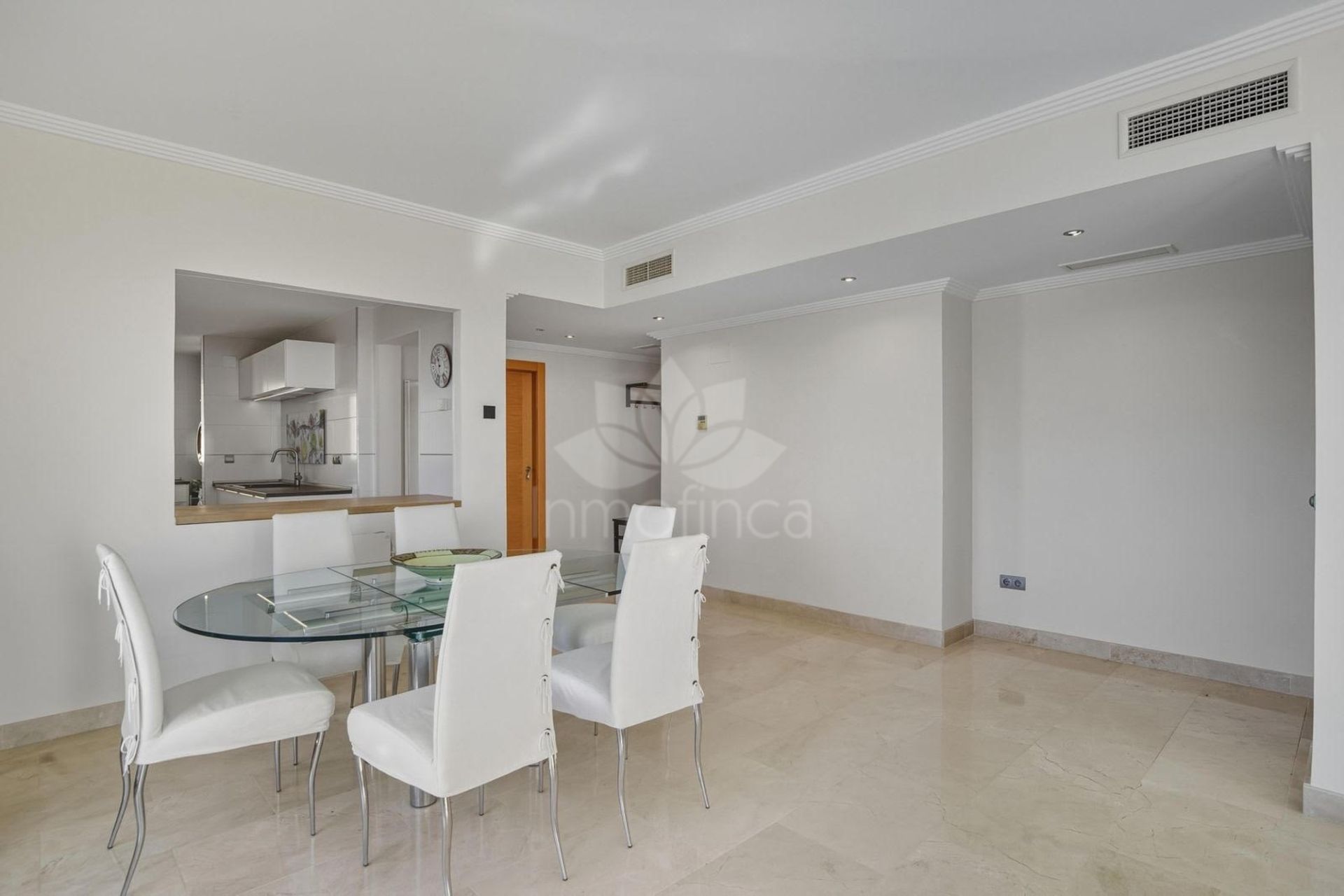 Penthouse in Altos del Paraiso, Benahavis
