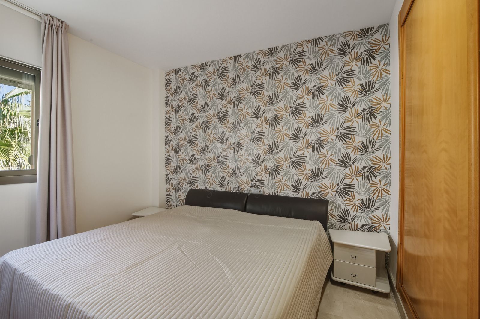 Penthouse in Altos del Paraiso, Benahavis