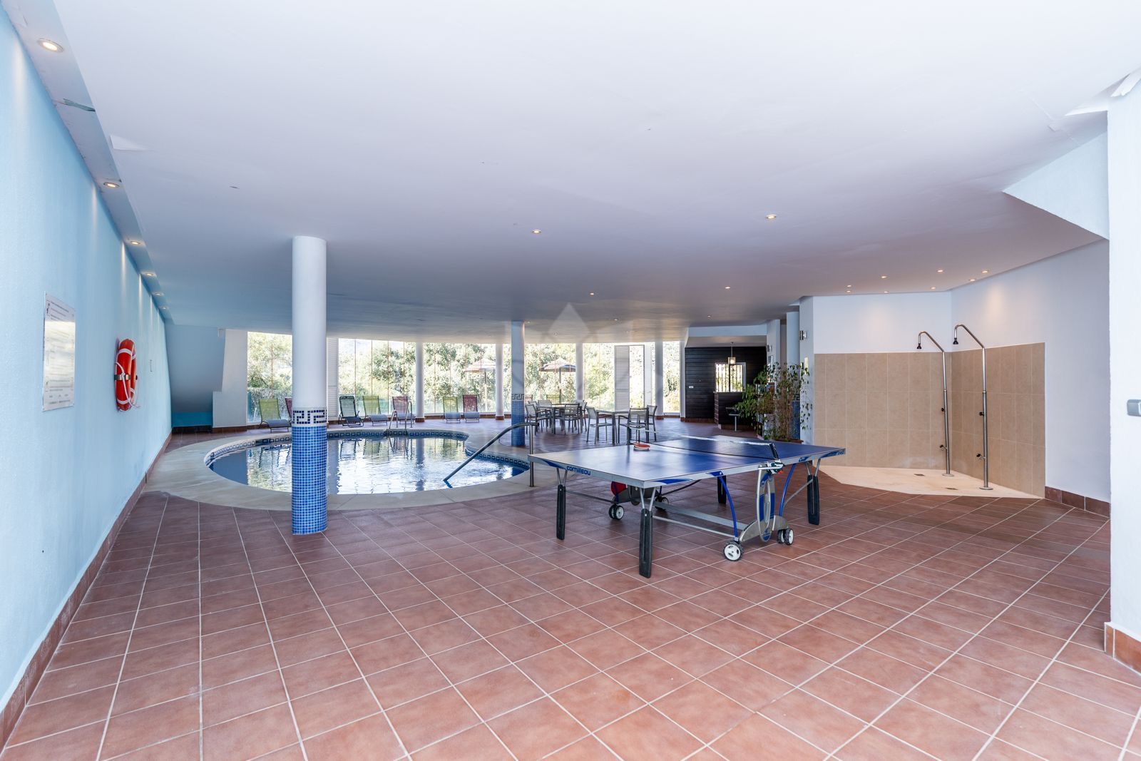 Apartment in Puerto del Almendro, Benahavis