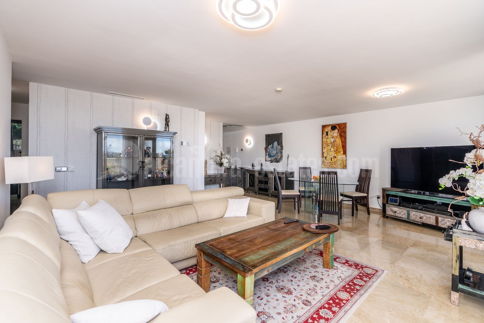 Apartamento en Puerto del Almendro, Benahavis