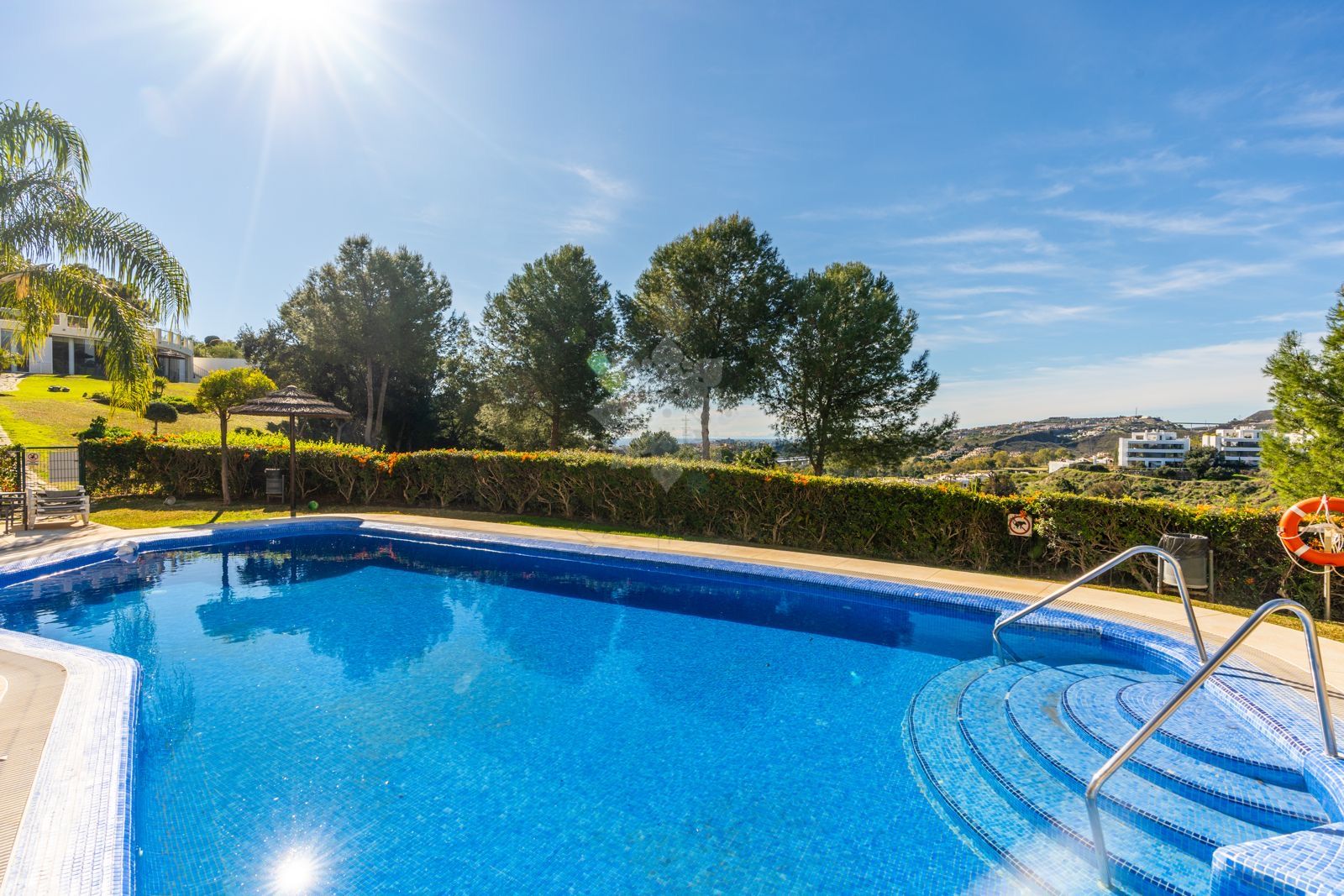 Apartment in Puerto del Almendro, Benahavis
