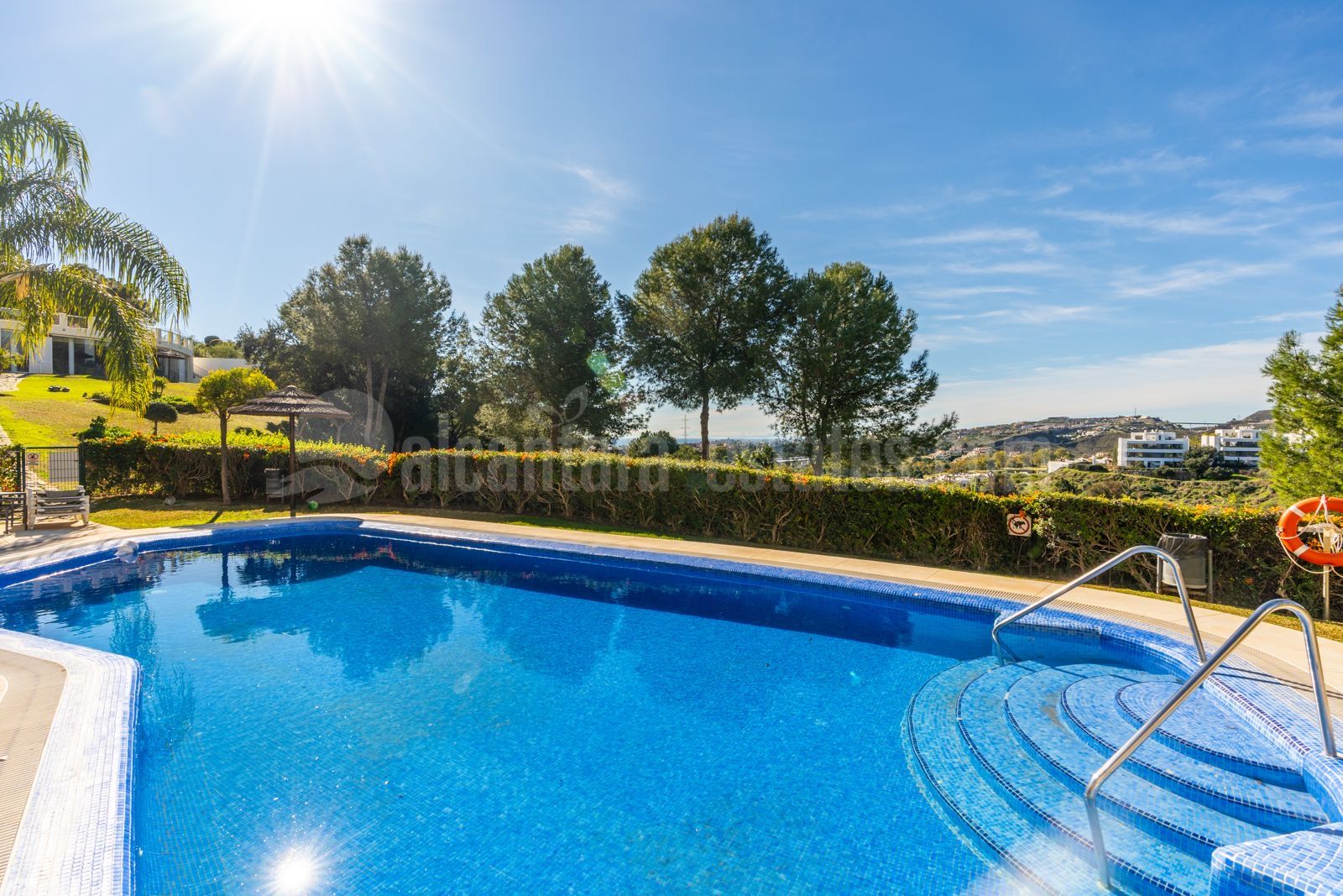 Apartamento en Puerto del Almendro, Benahavis