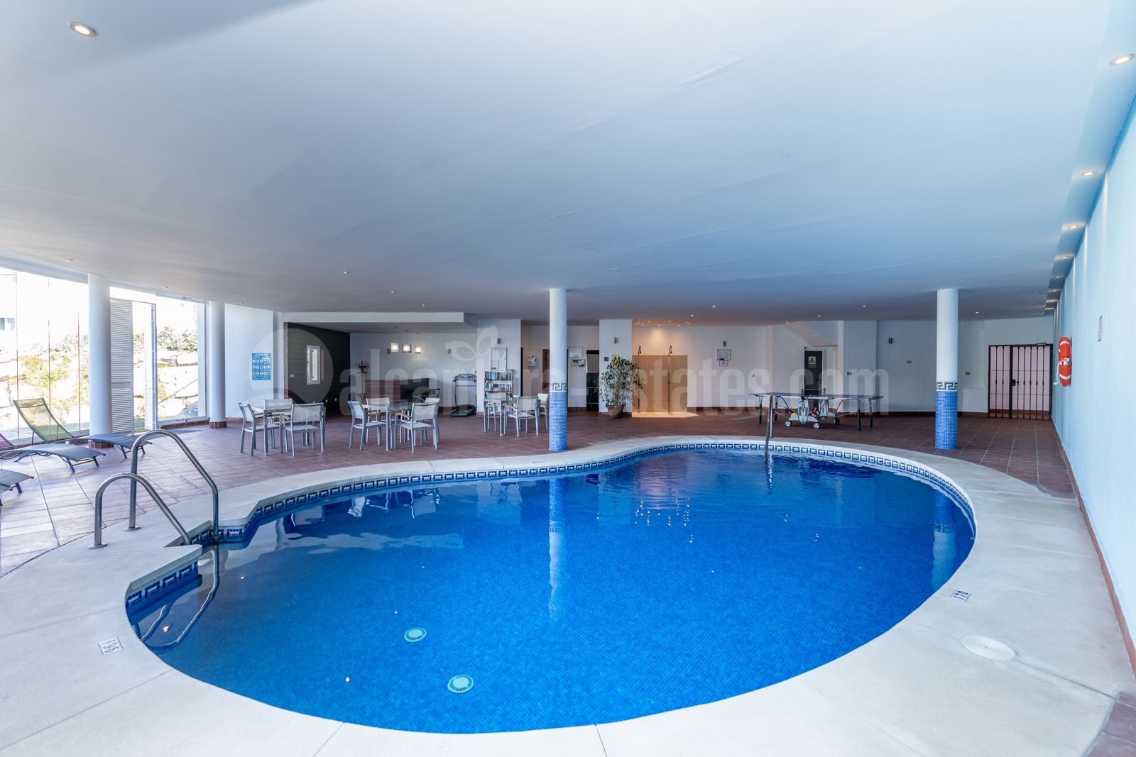 Apartamento en Puerto del Almendro, Benahavis
