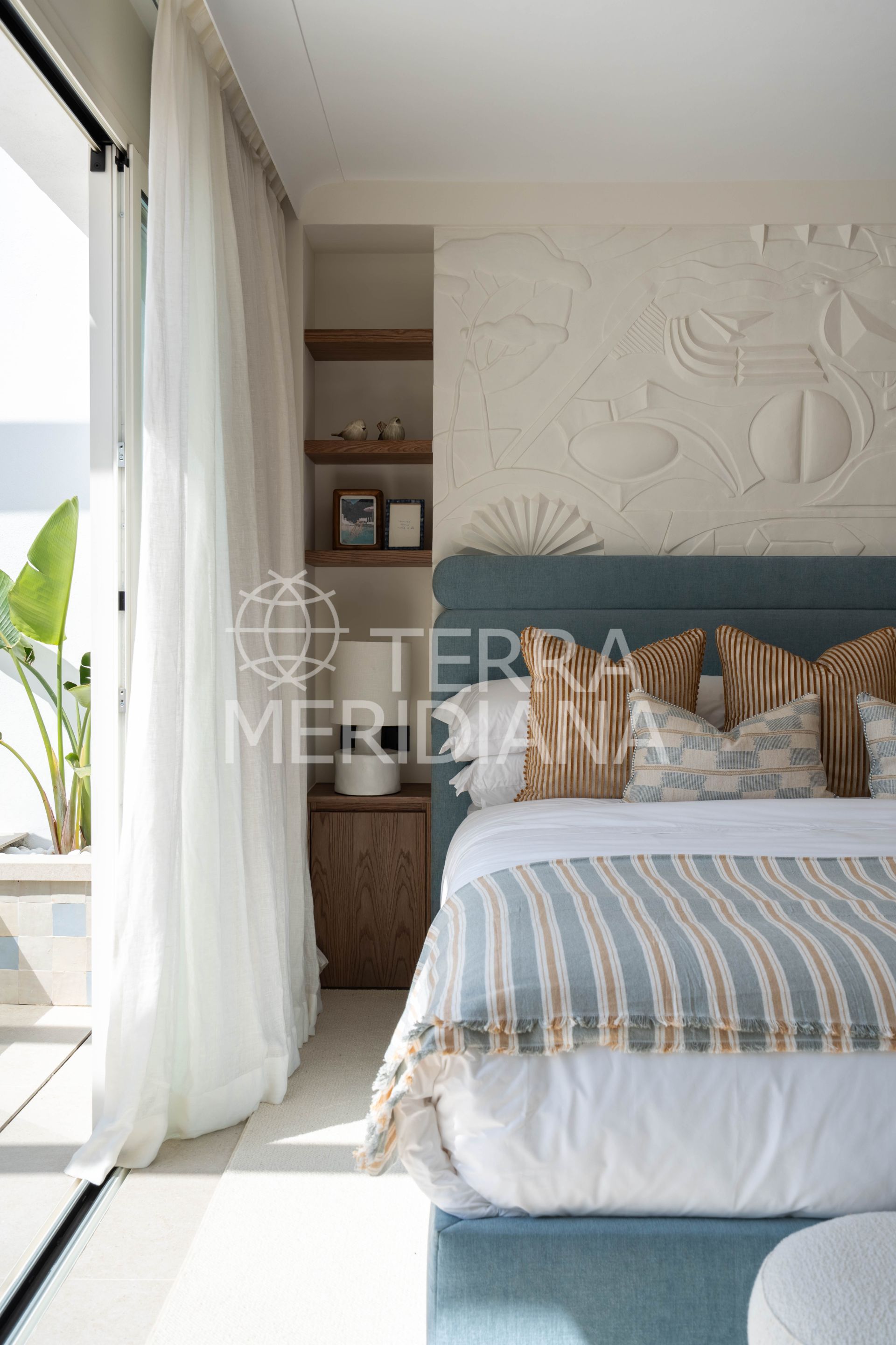 Semi Detached House in Marbella Golden Mile, Marbella