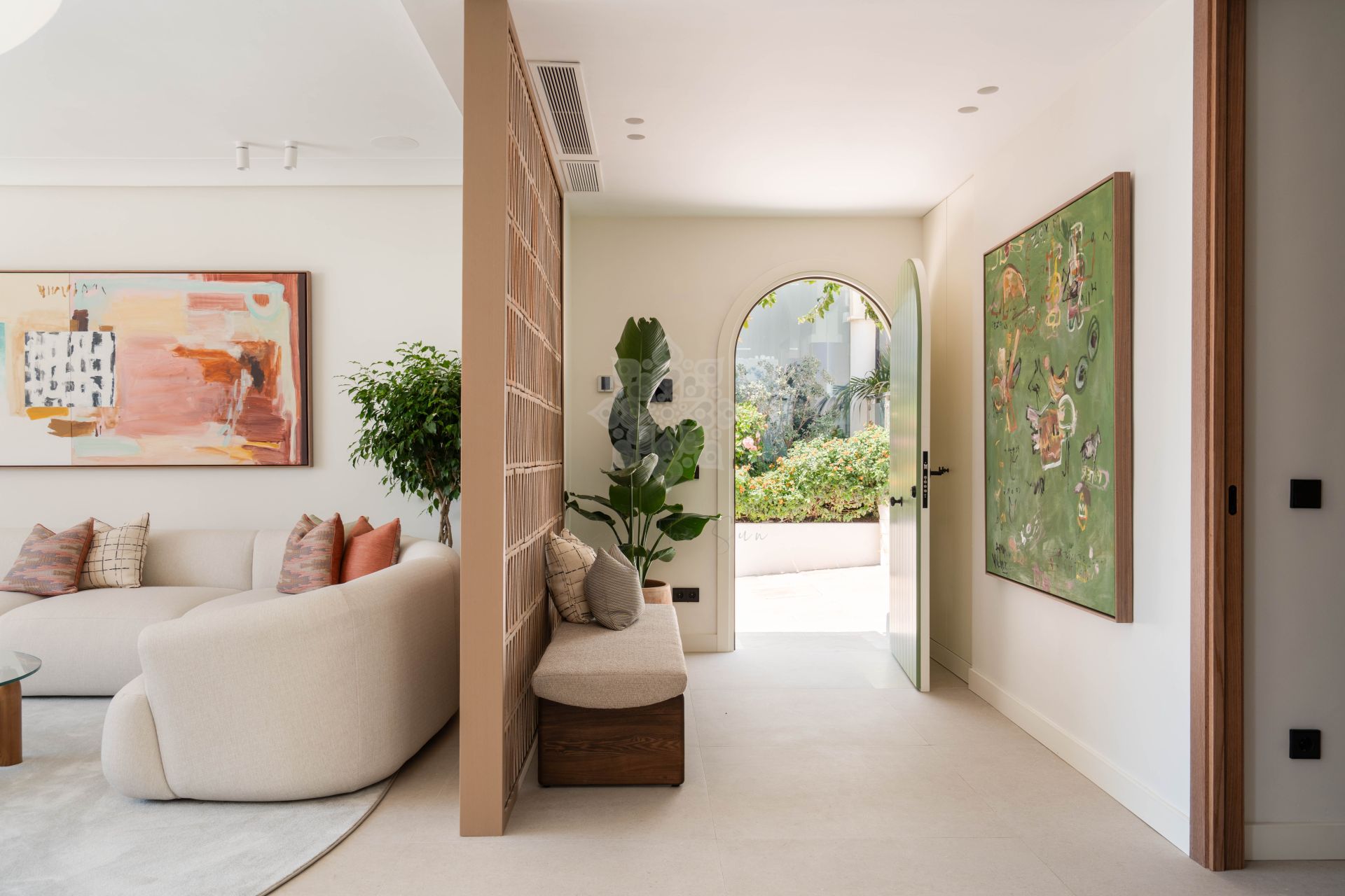 Semi Detached House in Marbella Golden Mile, Marbella