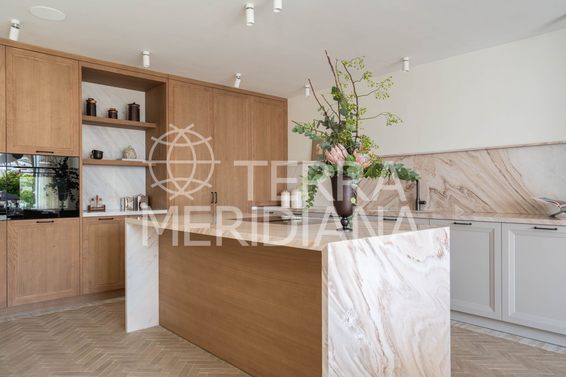 Semi Detached House in Marbella Golden Mile, Marbella
