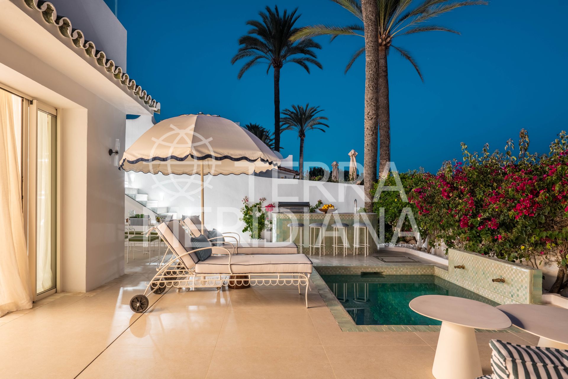 Semi Detached House in Marbella Golden Mile, Marbella