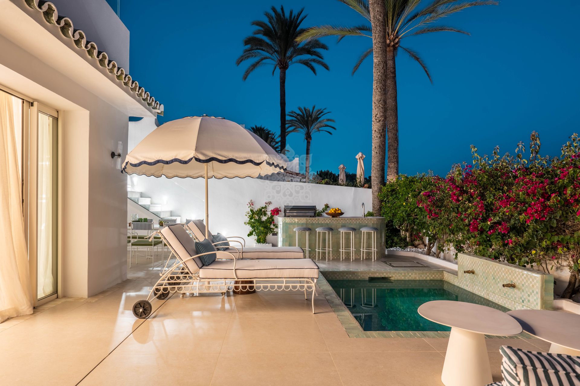 Semi Detached House in Marbella Golden Mile, Marbella