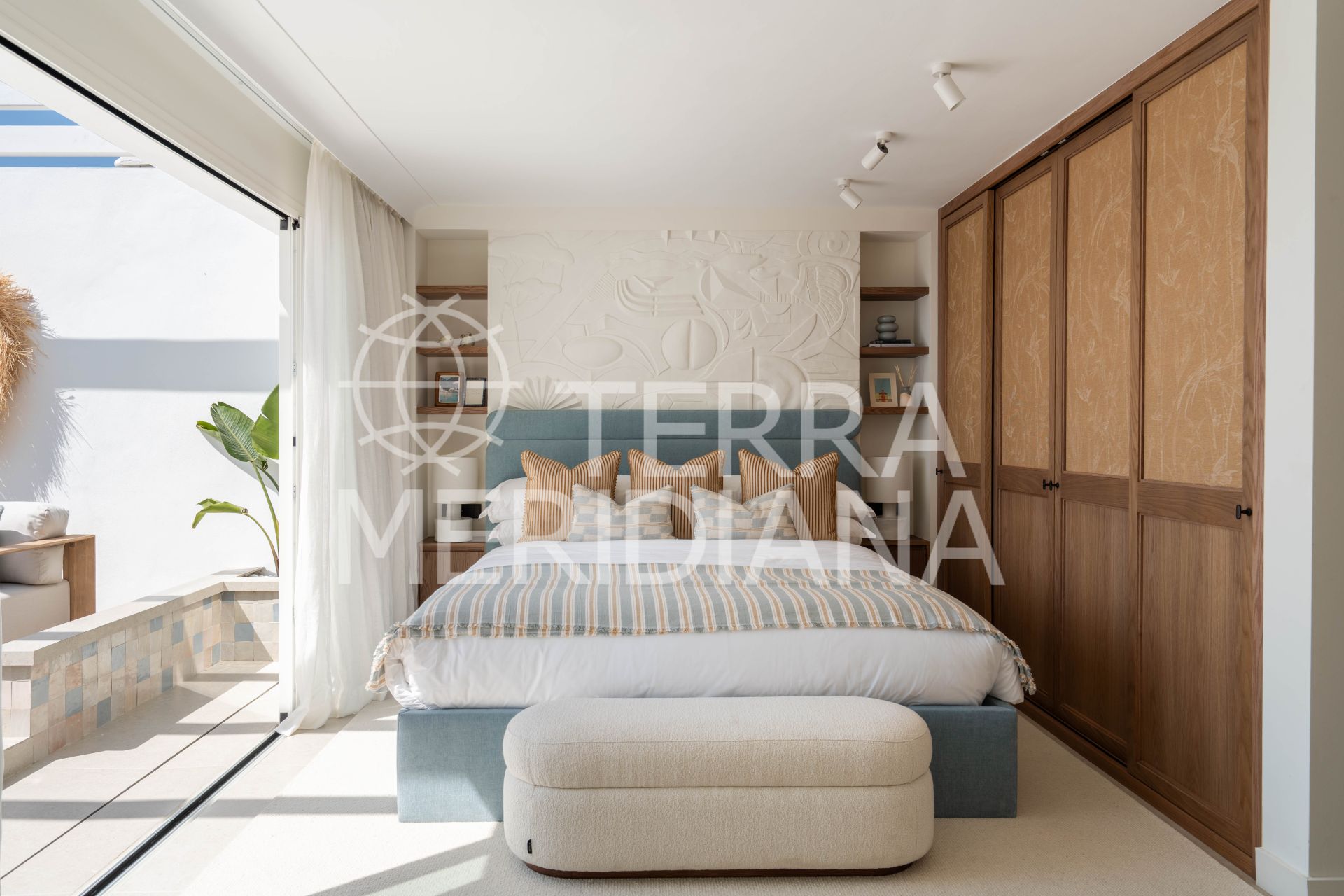 Semi Detached House in Marbella Golden Mile, Marbella
