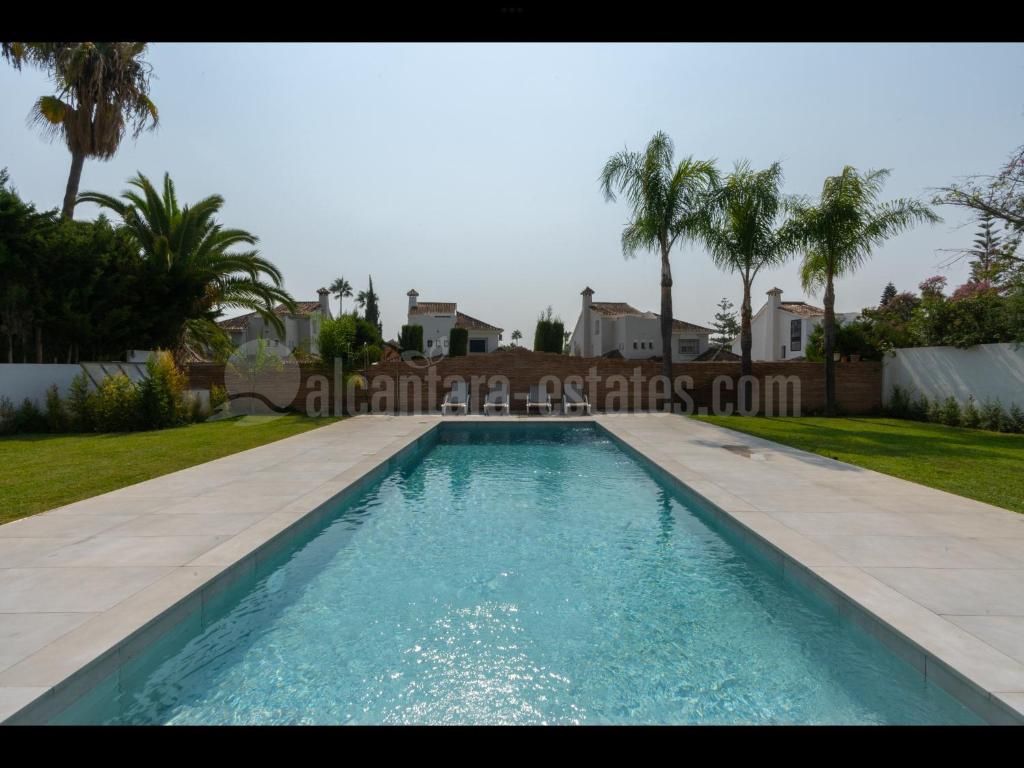 Villa in Las Brisas, Marbella
