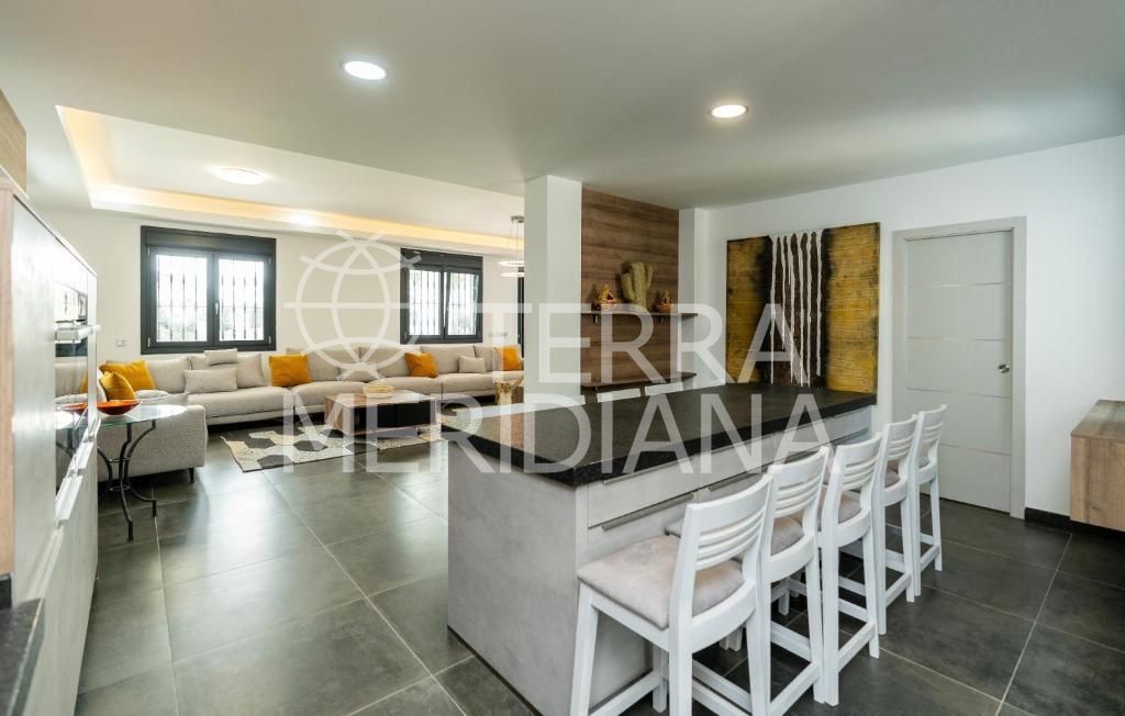 Villa in Las Brisas, Marbella