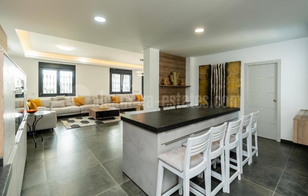 Villa in Las Brisas, Marbella
