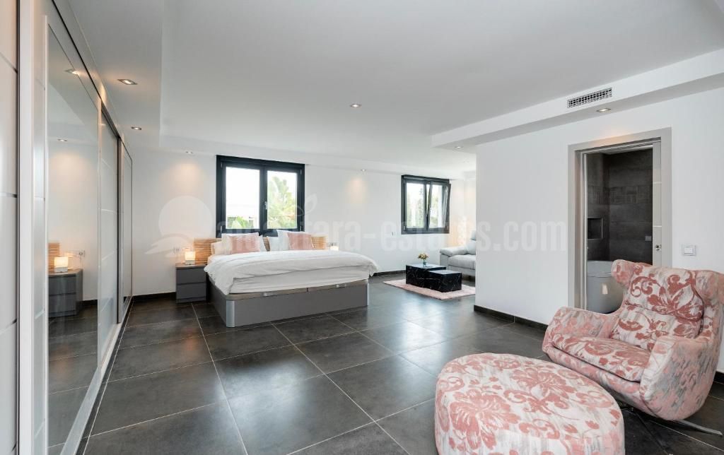 Villa in Las Brisas, Marbella