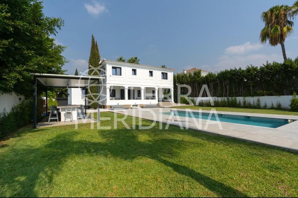 Villa in Las Brisas, Marbella