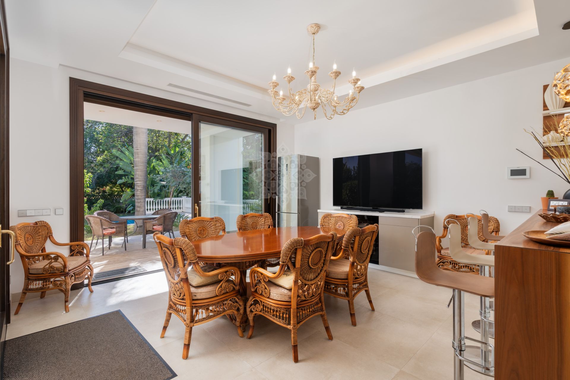 Villa in Casasola, Estepona