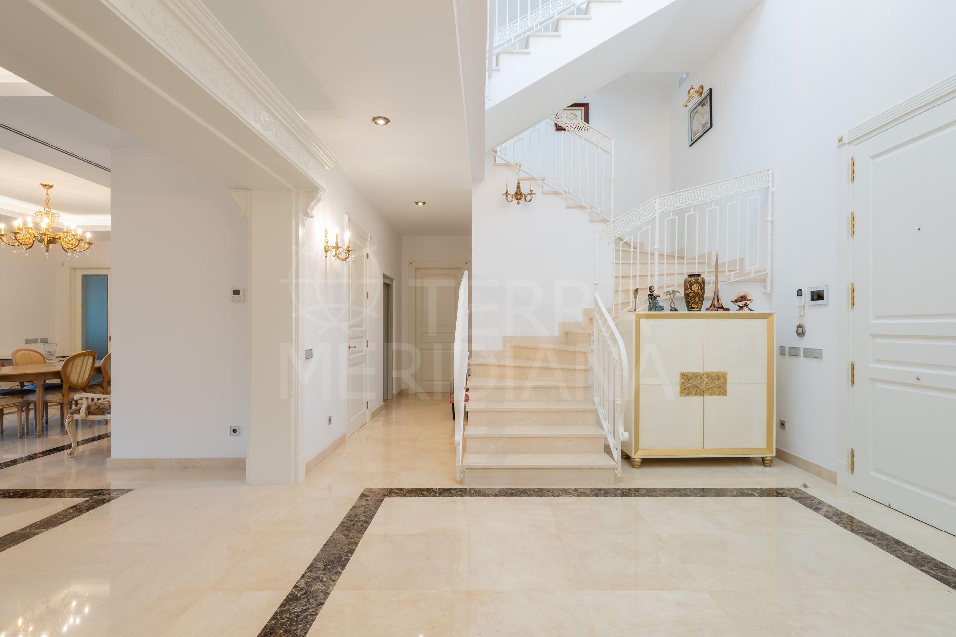 Villa in Casasola, Estepona