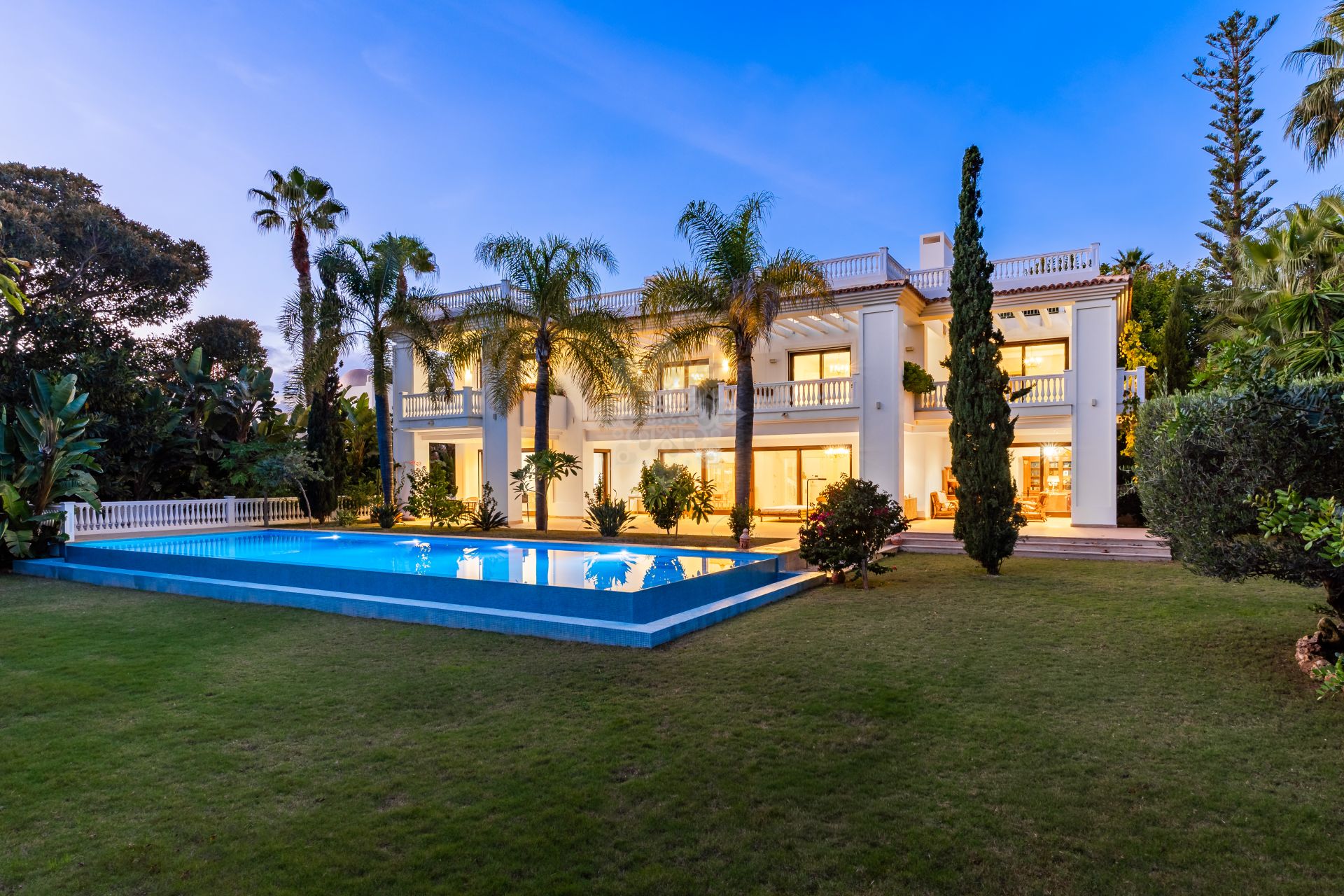 Villa in Casasola, Estepona