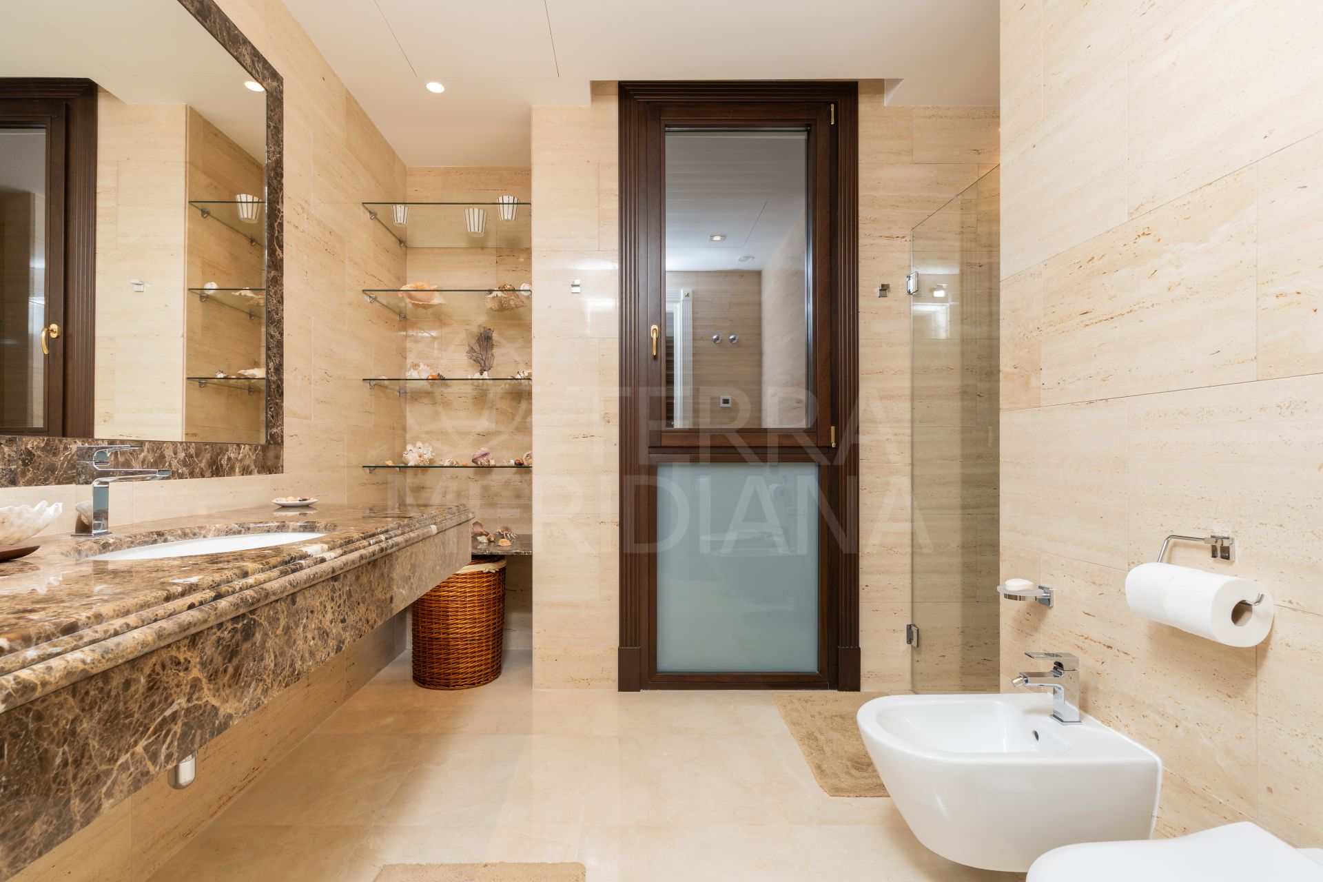 Villa in Casasola, Estepona