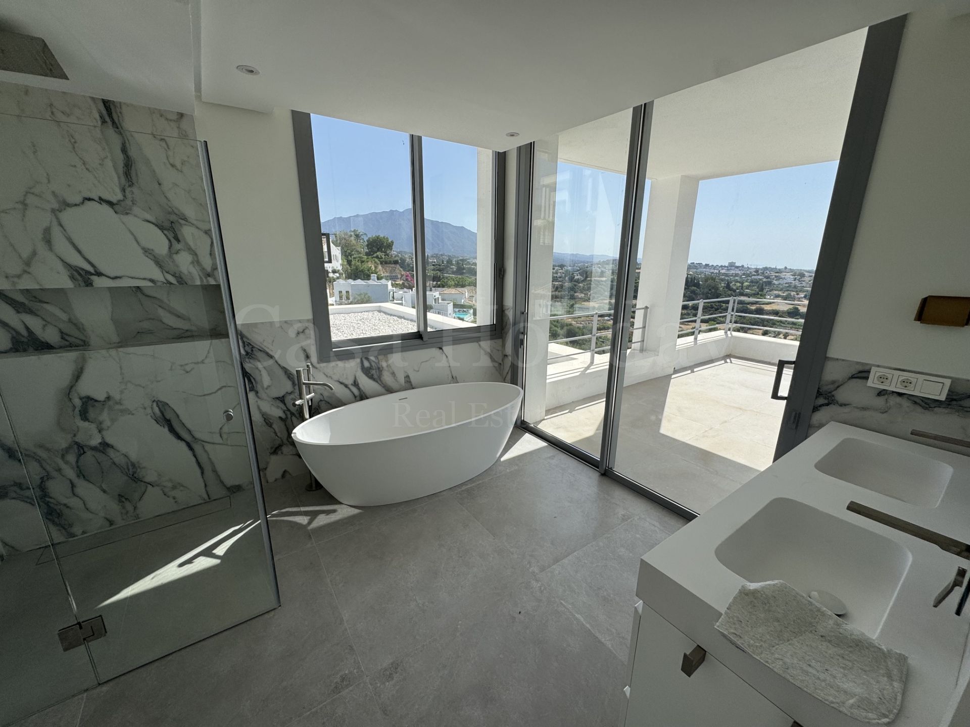 Villa in Los Arqueros, Benahavis