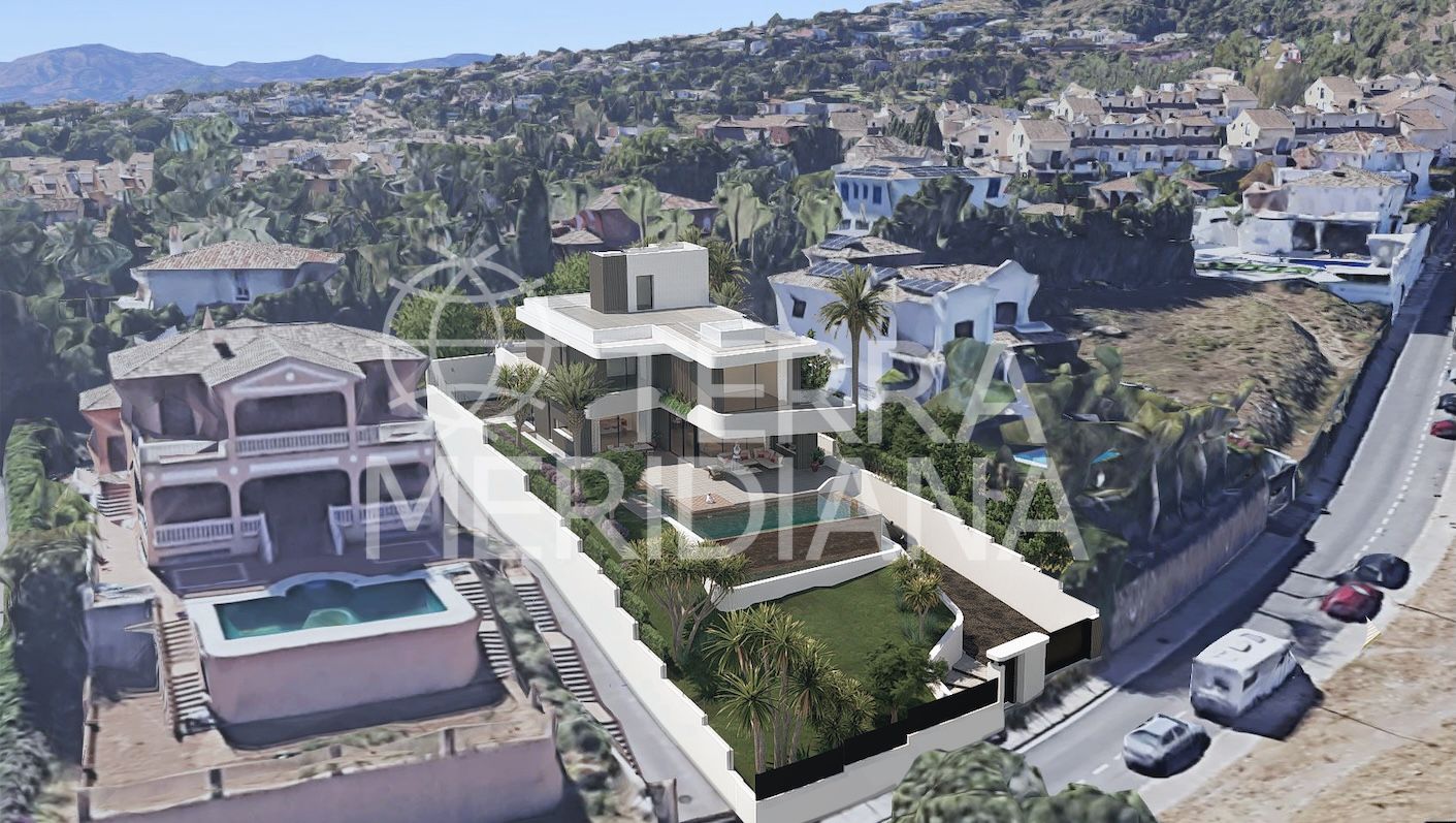 Villa in Xarblanca, Marbella