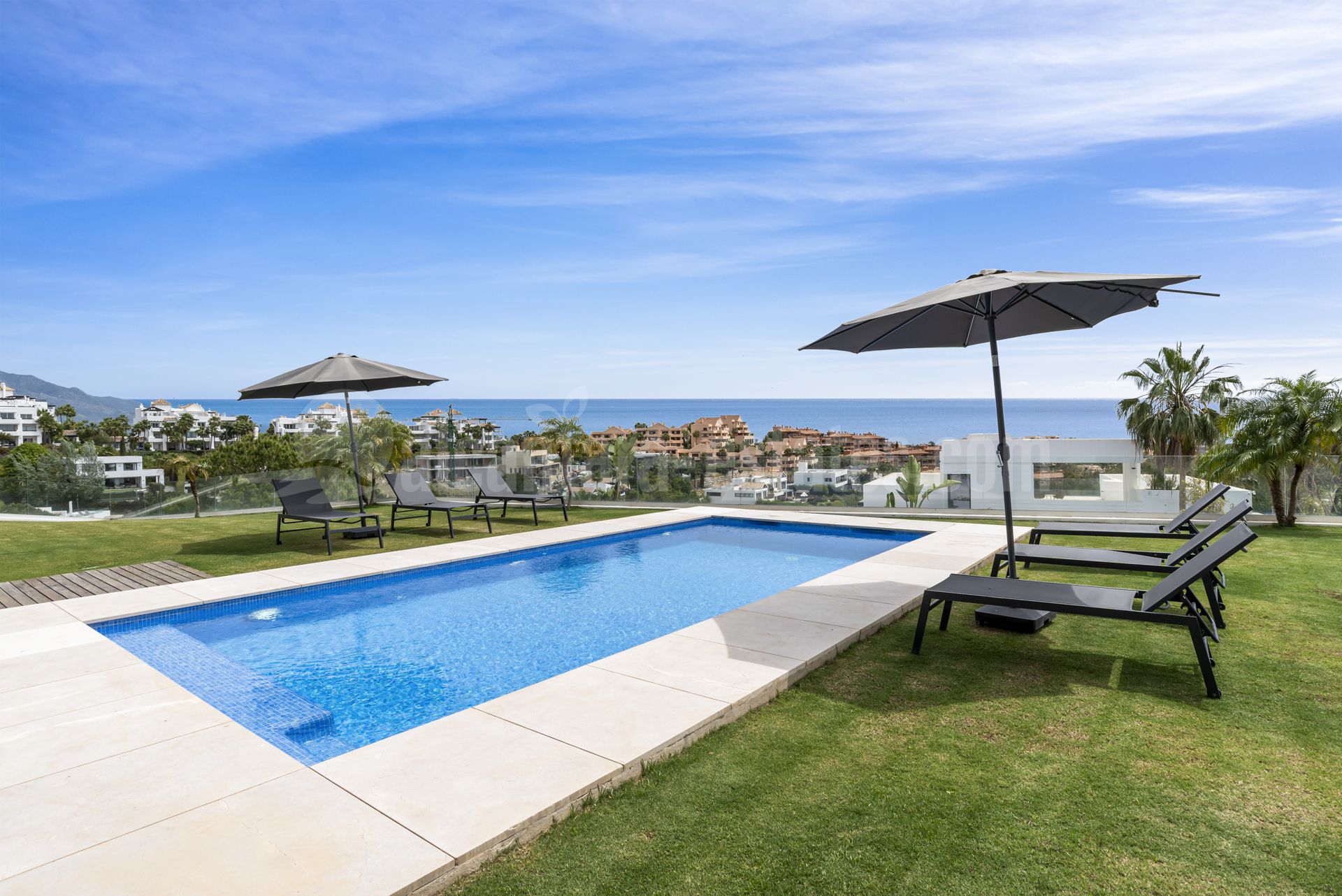 Villa in La Alqueria, Benahavis