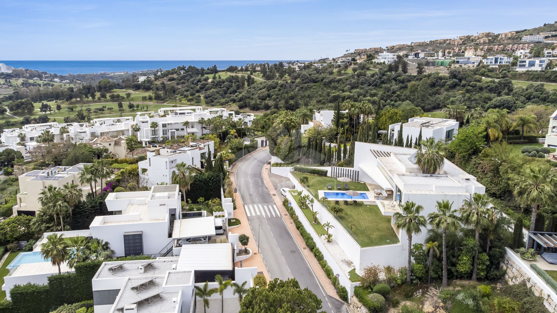 Villa en La Alqueria, Benahavis