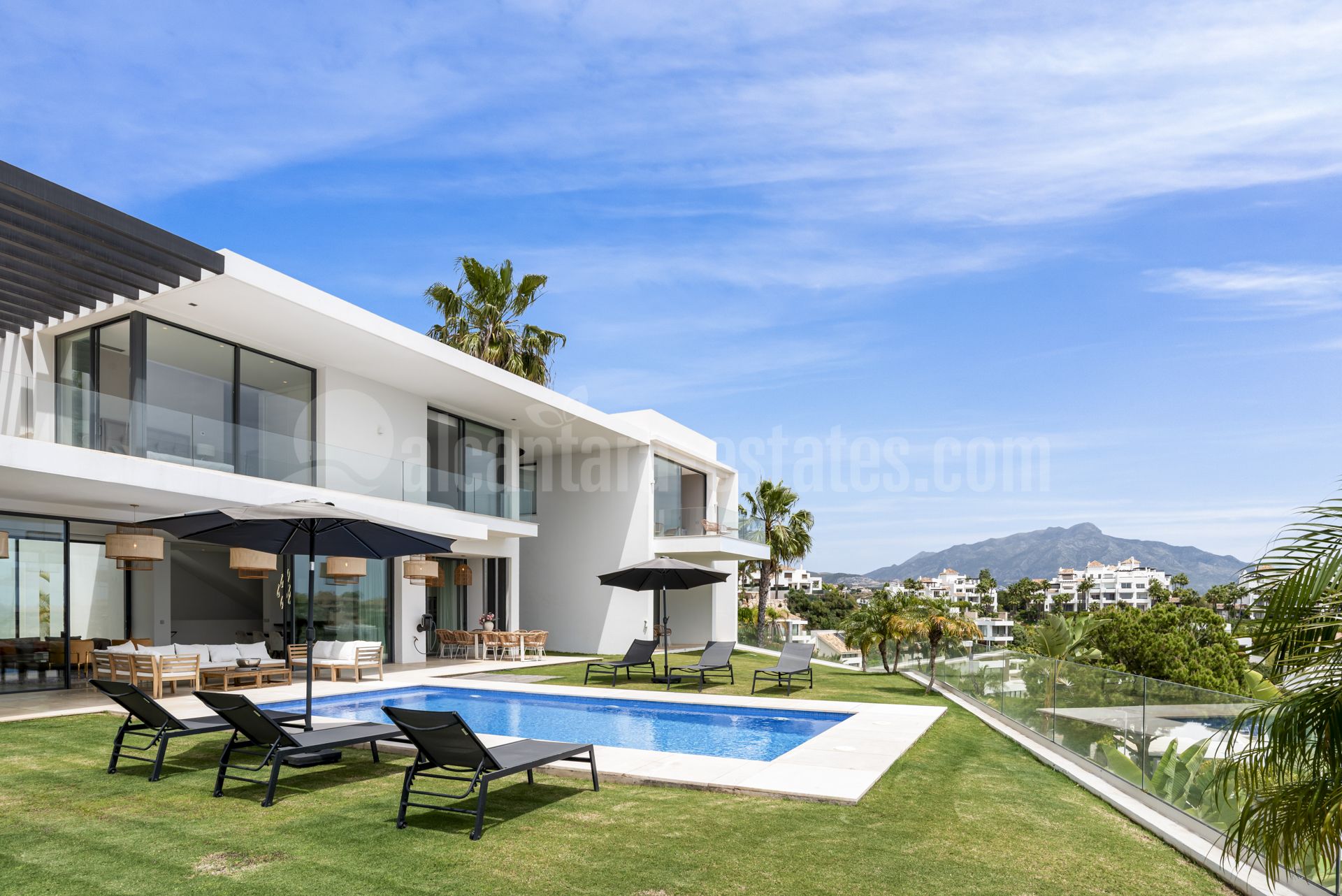 Villa in La Alqueria, Benahavis
