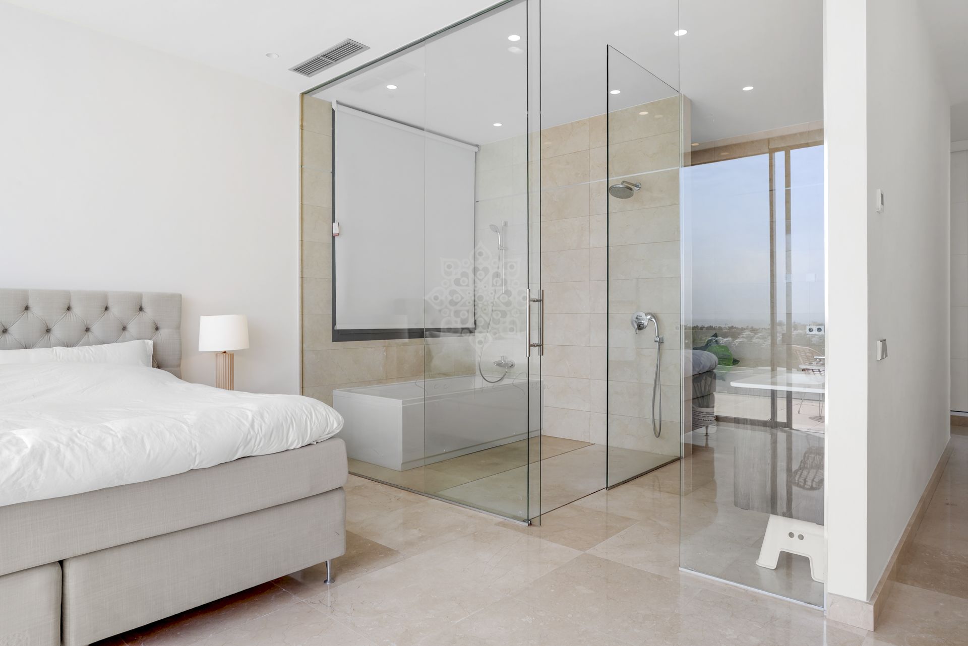 Villa in La Alqueria, Benahavis