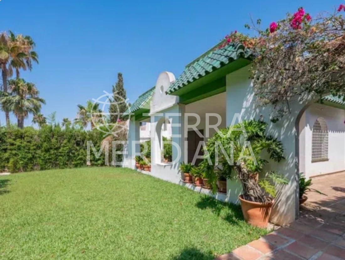 Villa in Artola, Marbella