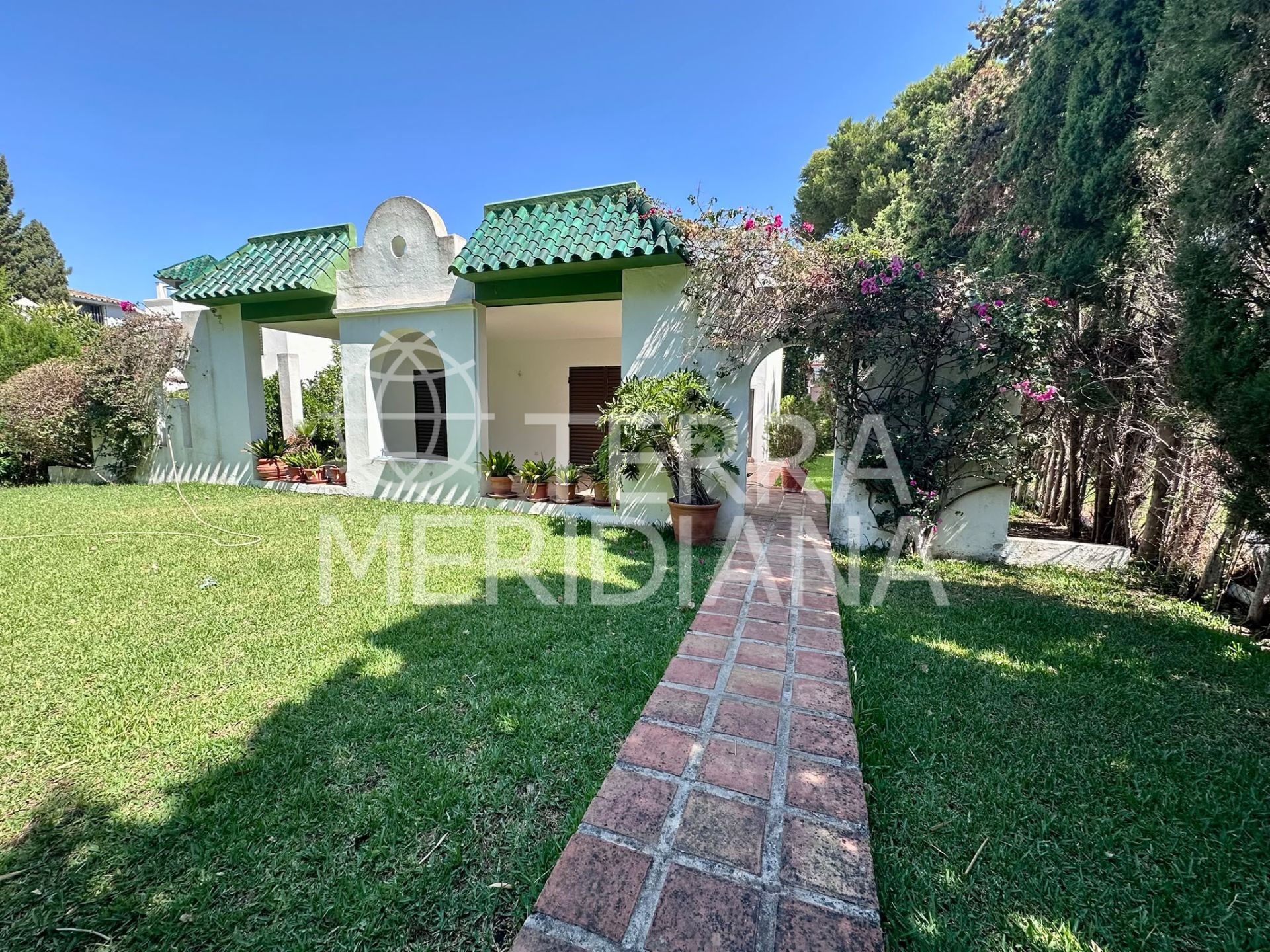 Villa in Artola, Marbella