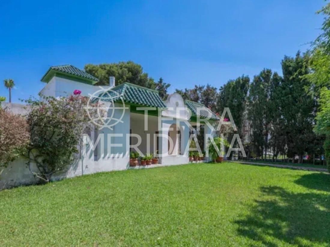 Villa in Artola, Marbella
