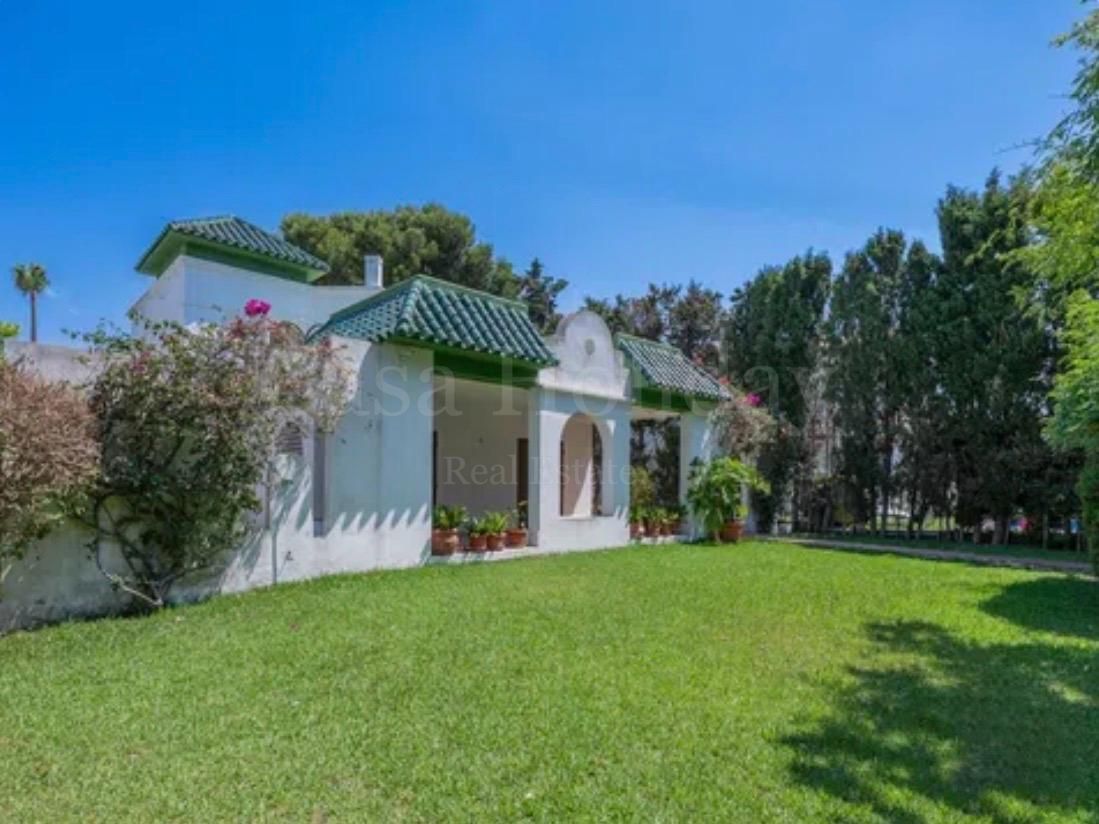 Villa in Artola, Marbella