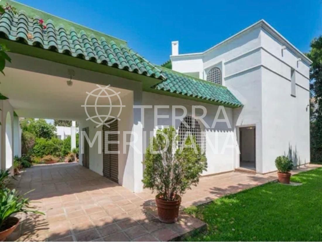 Villa in Artola, Marbella