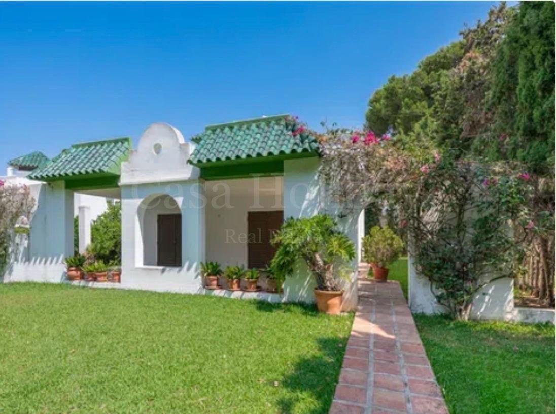 Villa in Artola, Marbella