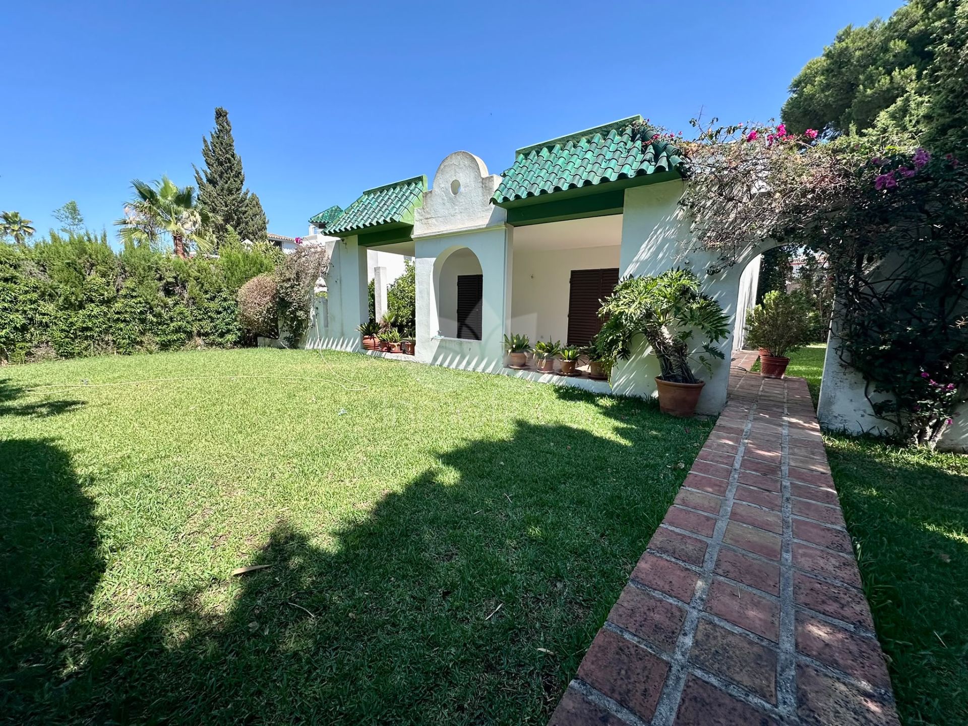 Villa in Artola, Marbella