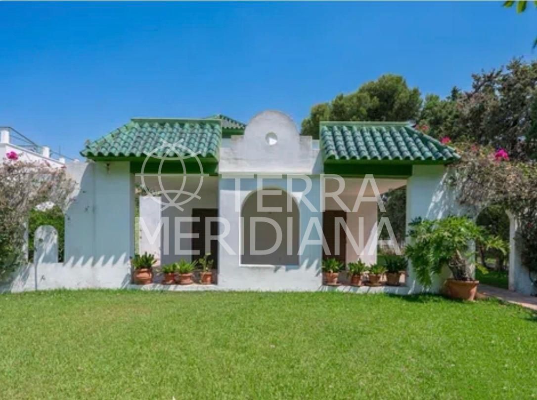 Villa in Artola, Marbella