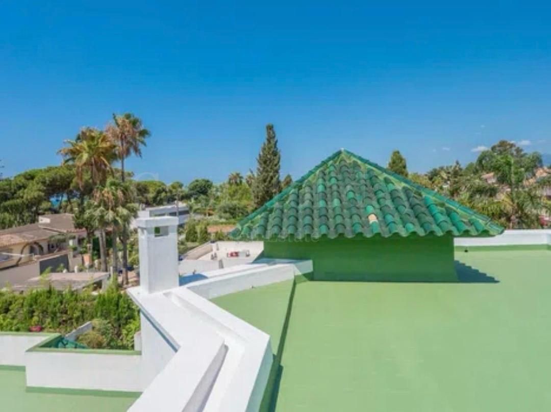 Villa in Artola, Marbella