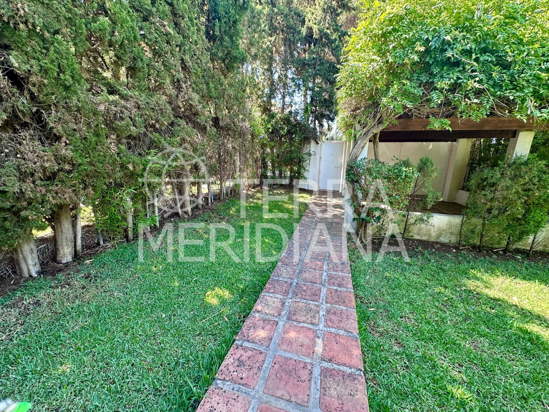 Villa in Artola, Marbella