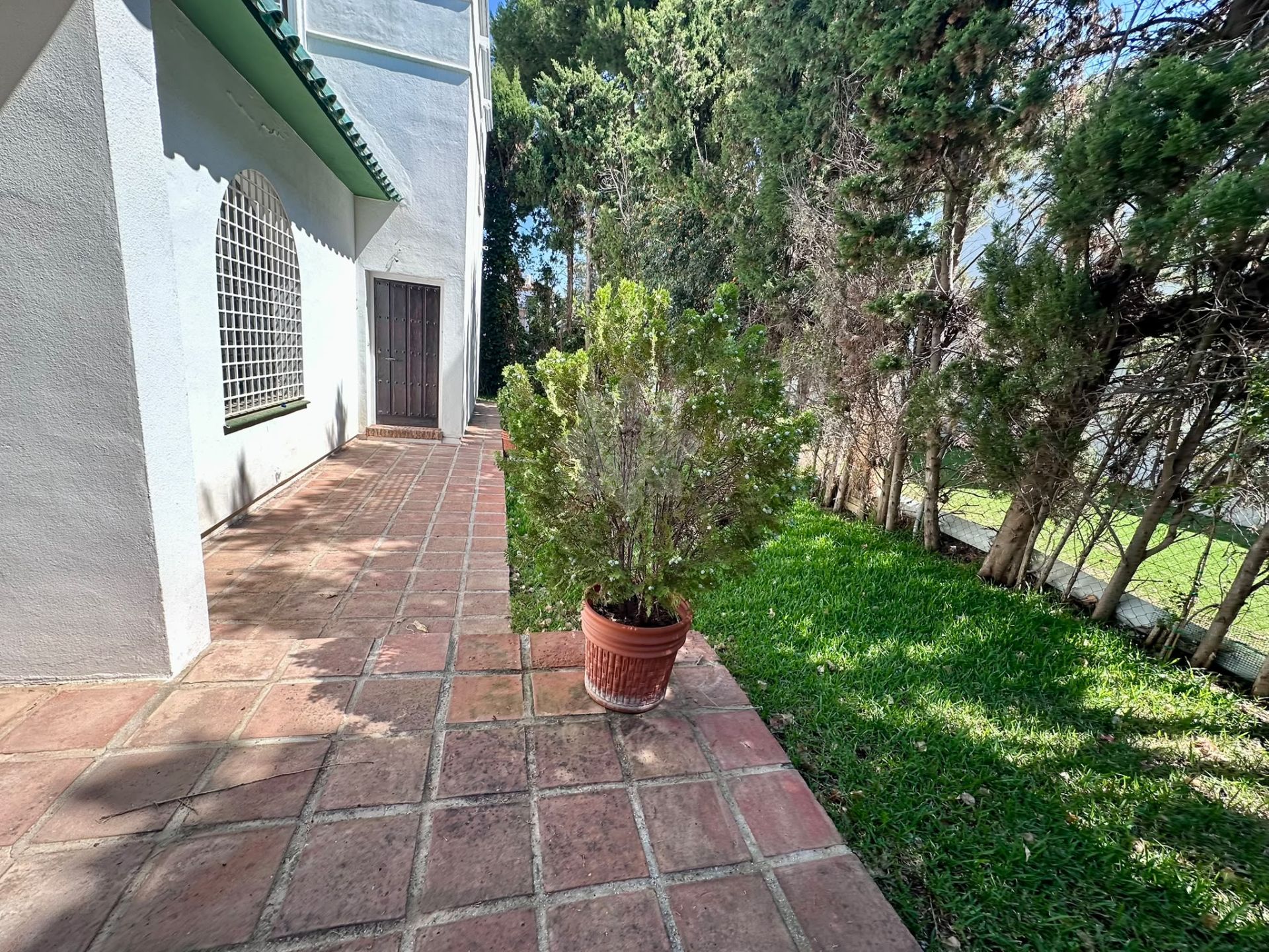 Villa in Artola, Marbella