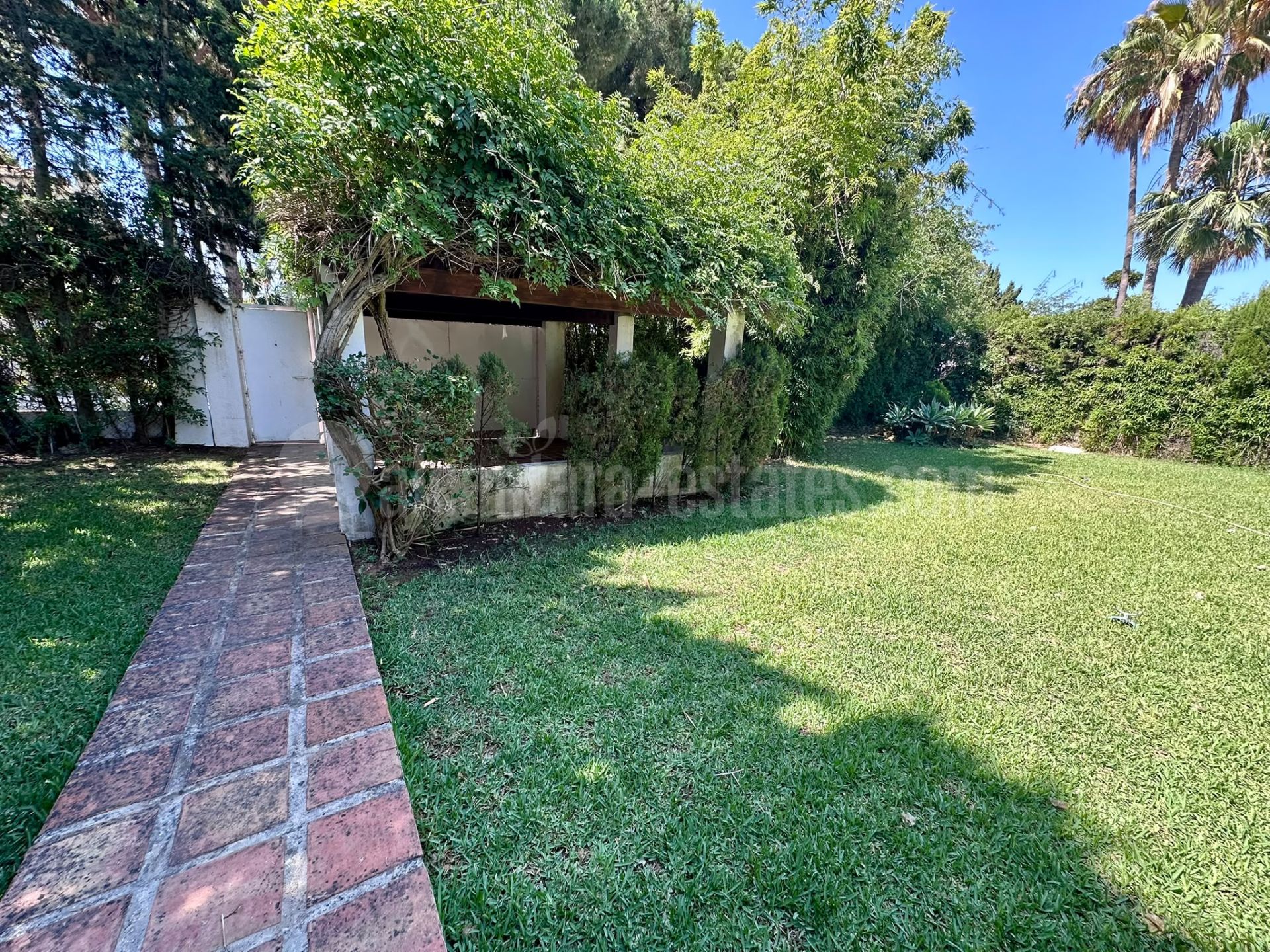 Villa in Artola, Marbella