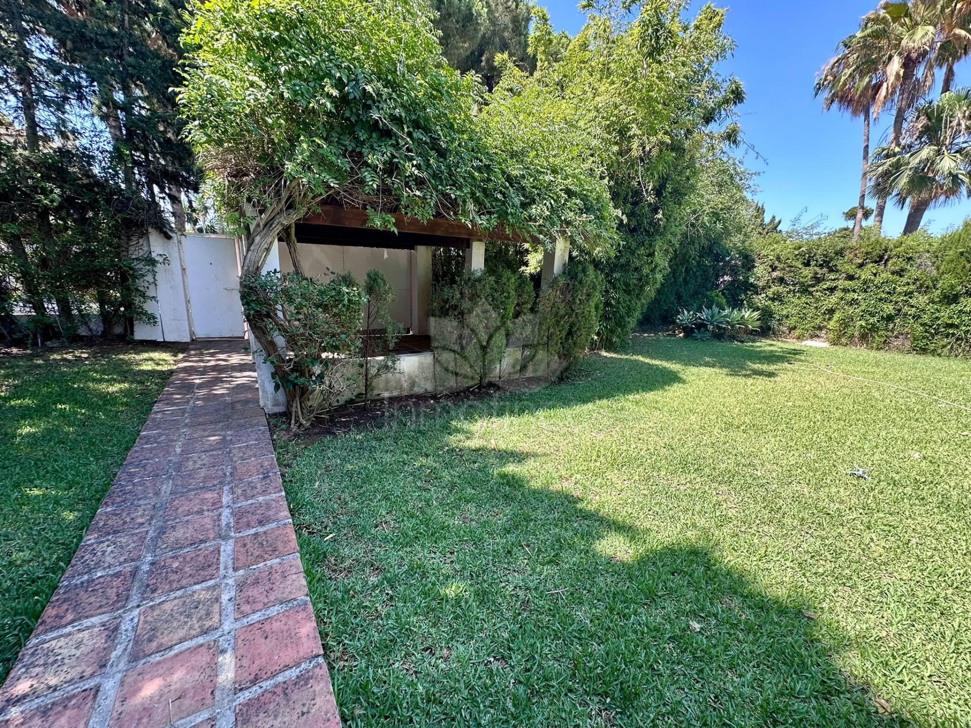 Villa in Artola, Marbella