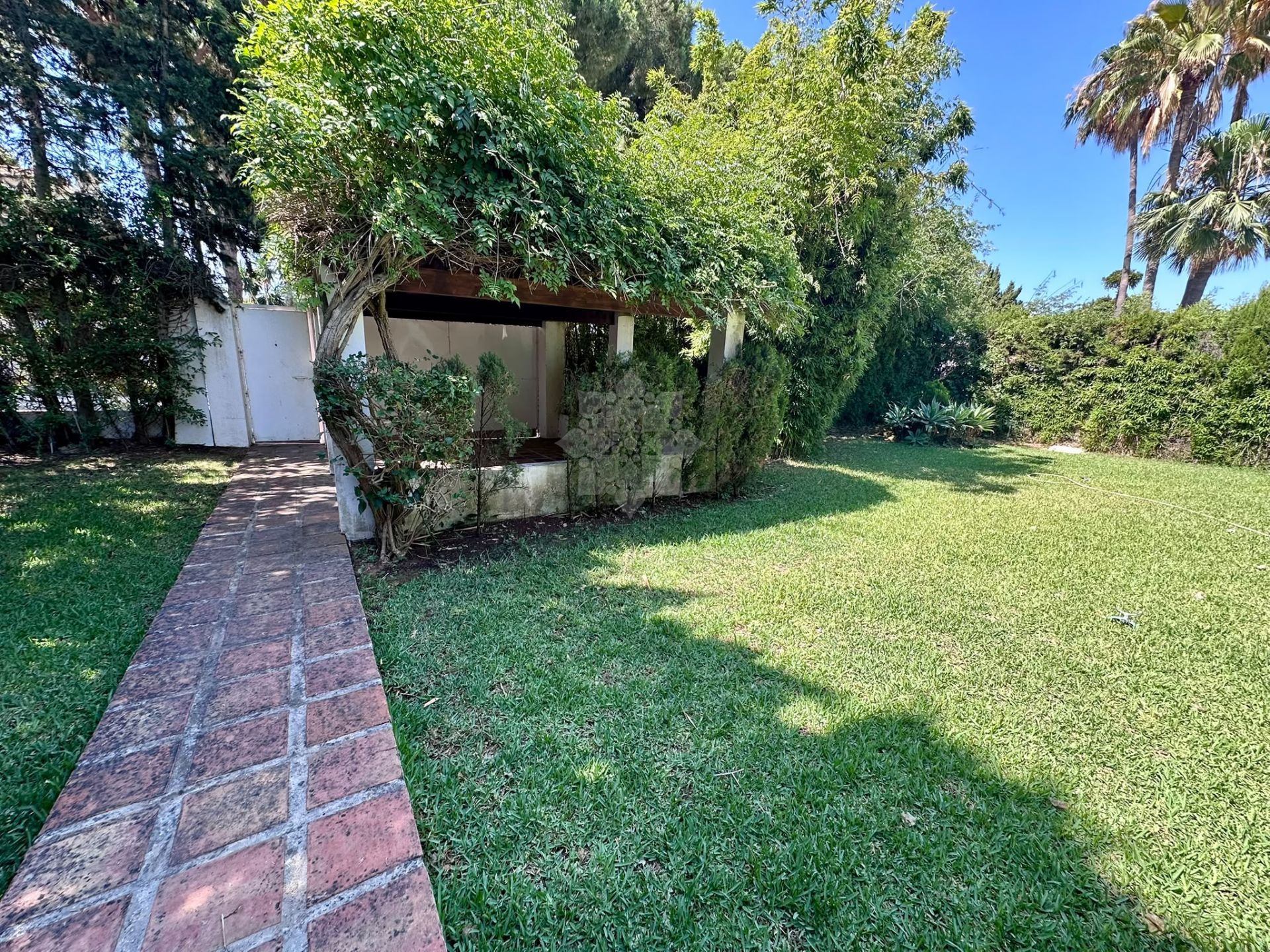 Villa in Artola, Marbella