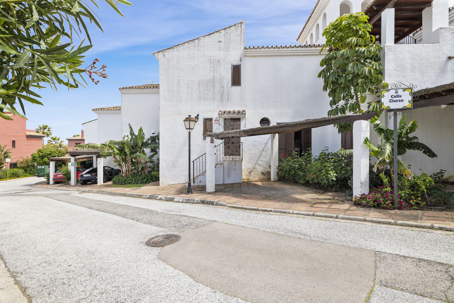 Adosado en Bahia Azul, Estepona