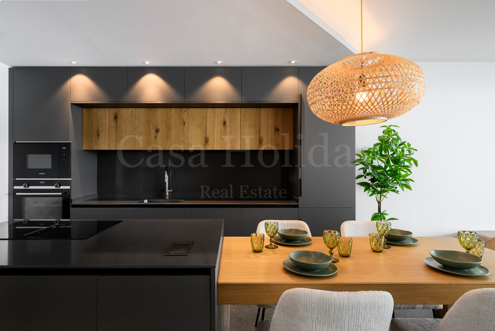 Apartment in El Higueron, Fuengirola