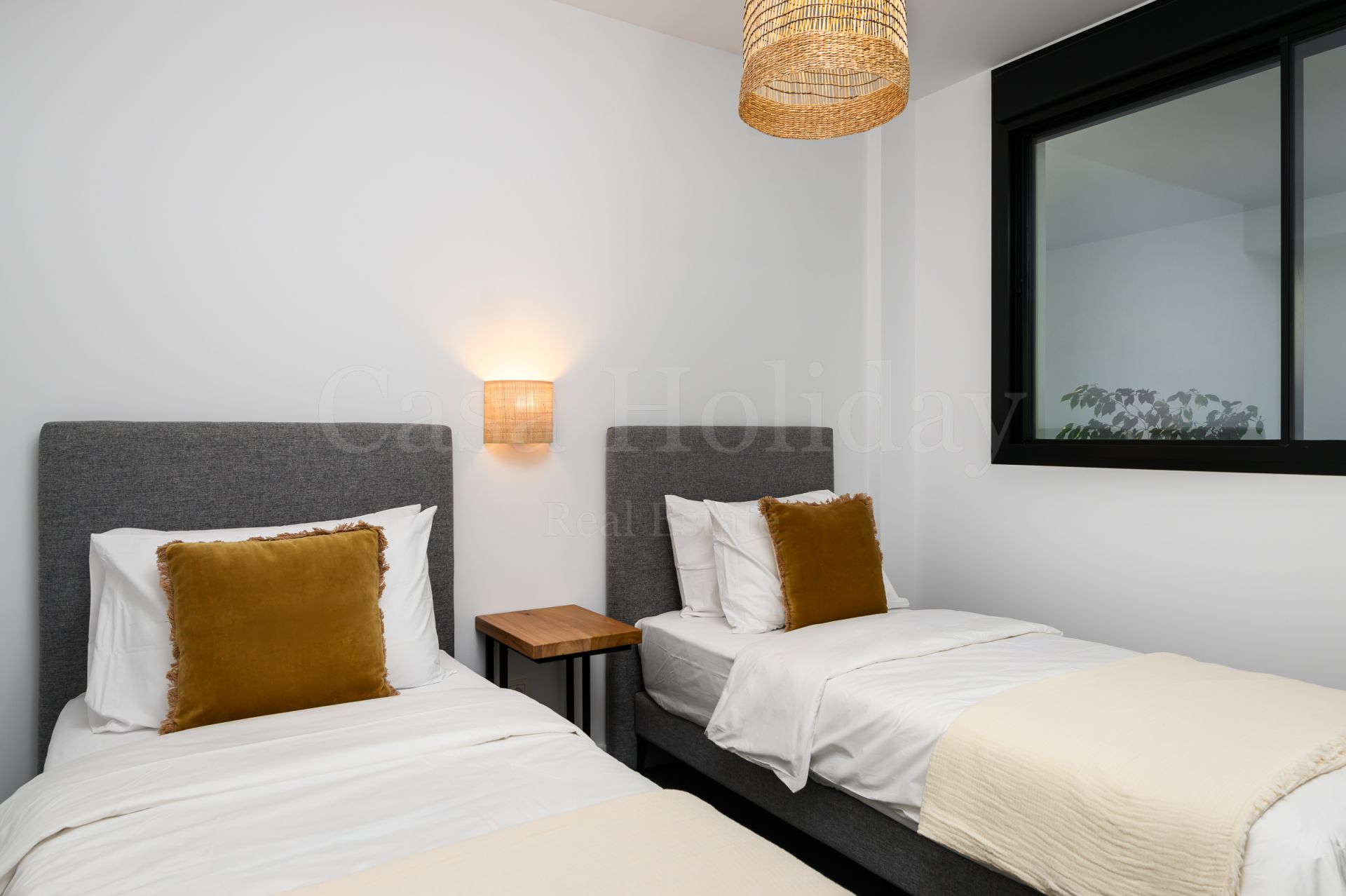 Apartment in El Higueron, Fuengirola