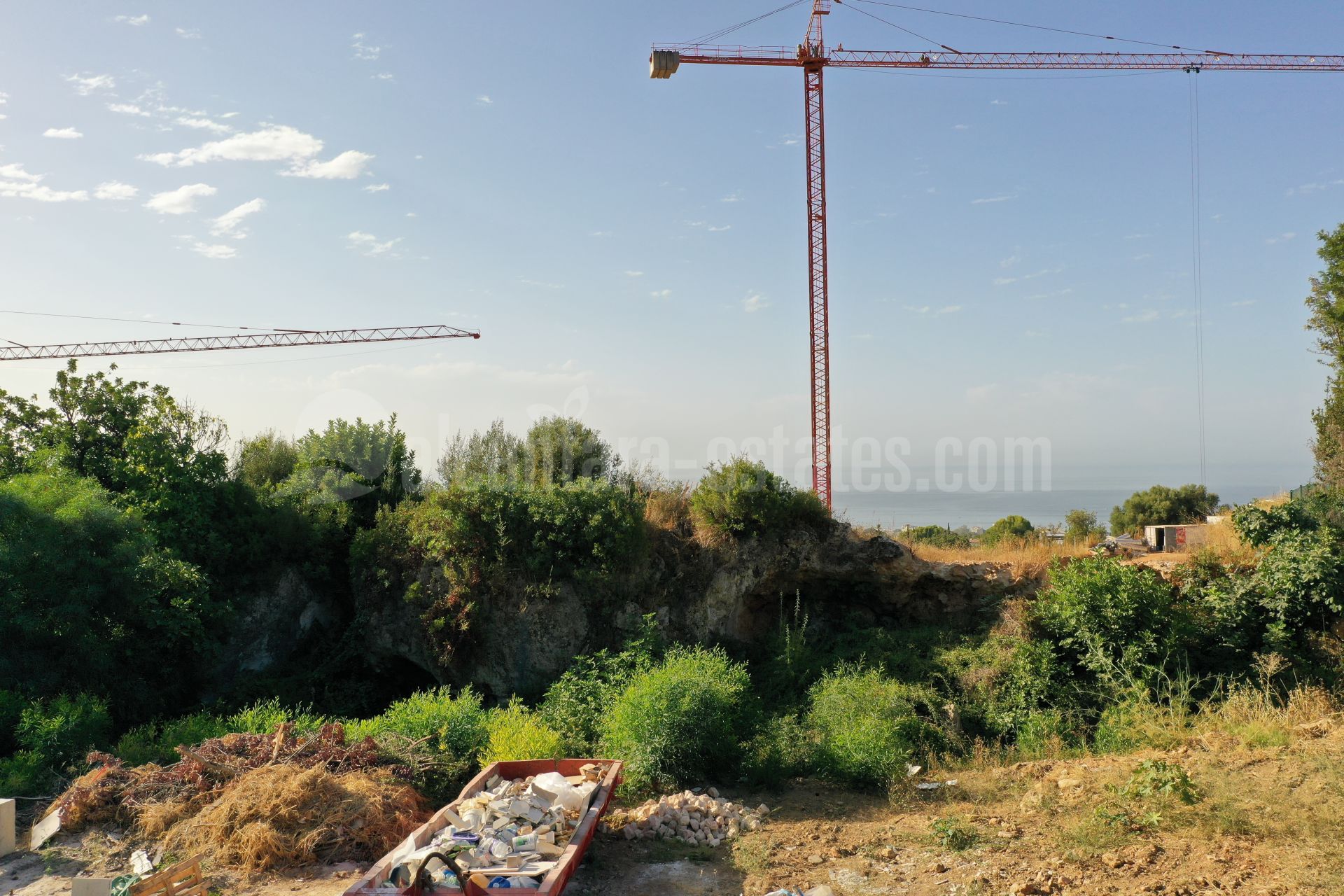Plot in Cascada de Camojan, Marbella
