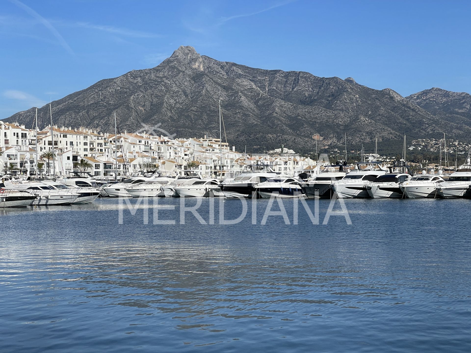 Apartment in Marina Banus, Marbella