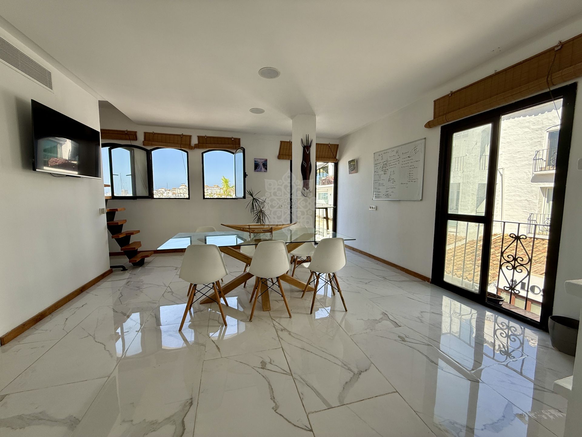 Apartamento en Marina Banus, Marbella