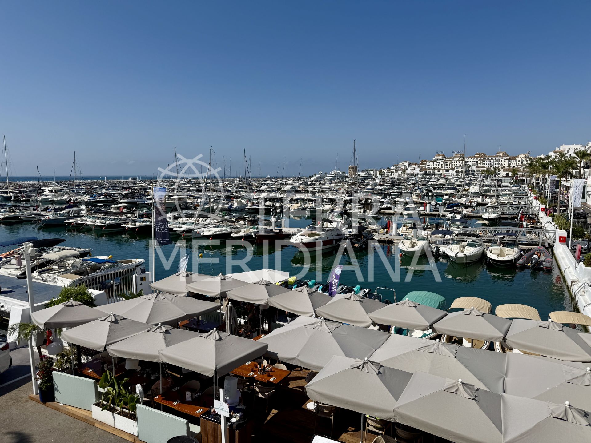 Apartment in Marina Banus, Marbella