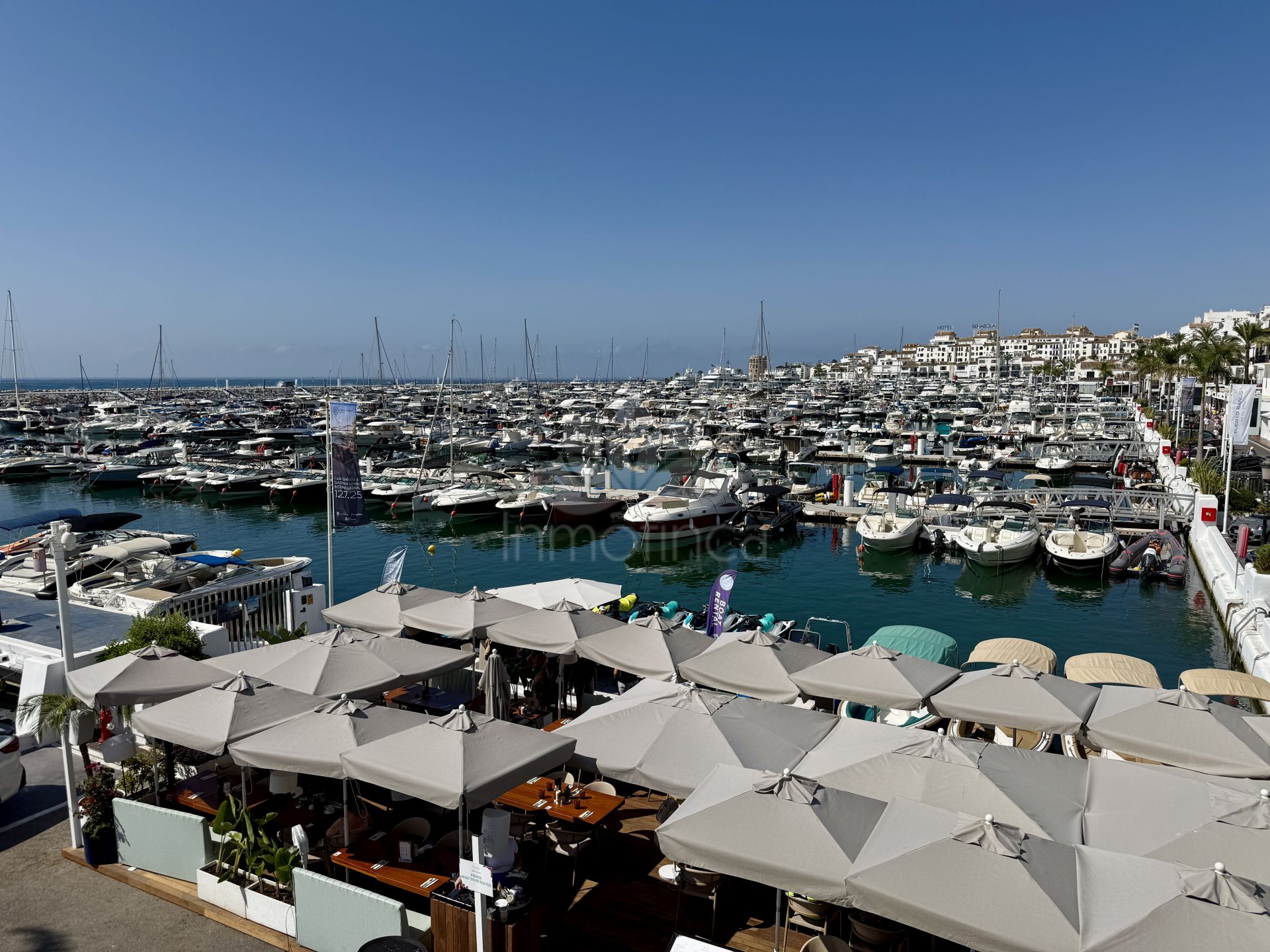 Apartment in Marina Banus, Marbella